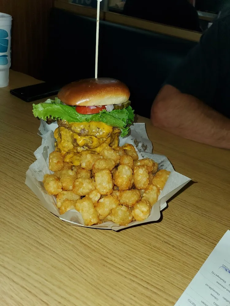 Big Foot Challenge Burger Combo